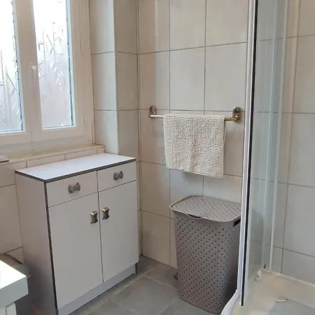 Semesterbostad G2350 *